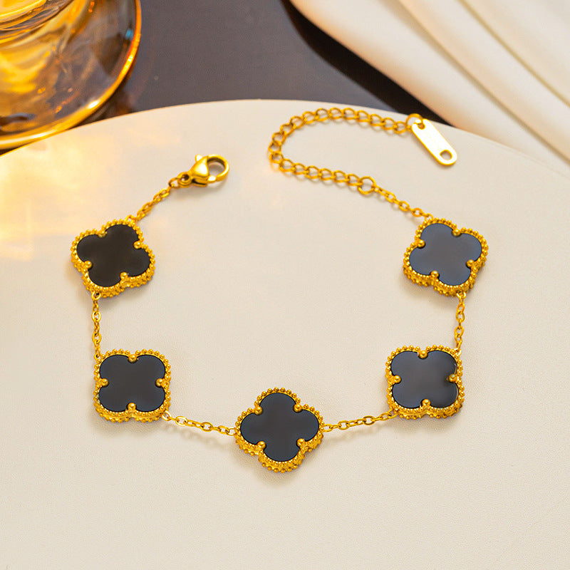 Pulsera Minimalista de Acero de Titanio con Forma de Trébol para Mujer con Baño de Oro e Incrustaciones de Nácar