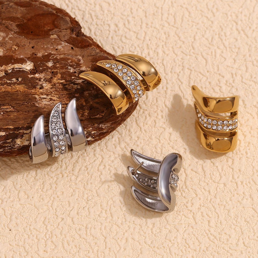Orecchini a perno geometrici minimalisti in acciaio inossidabile con placcatura in oro 18K e dettagli in strass micro-pavé da donna