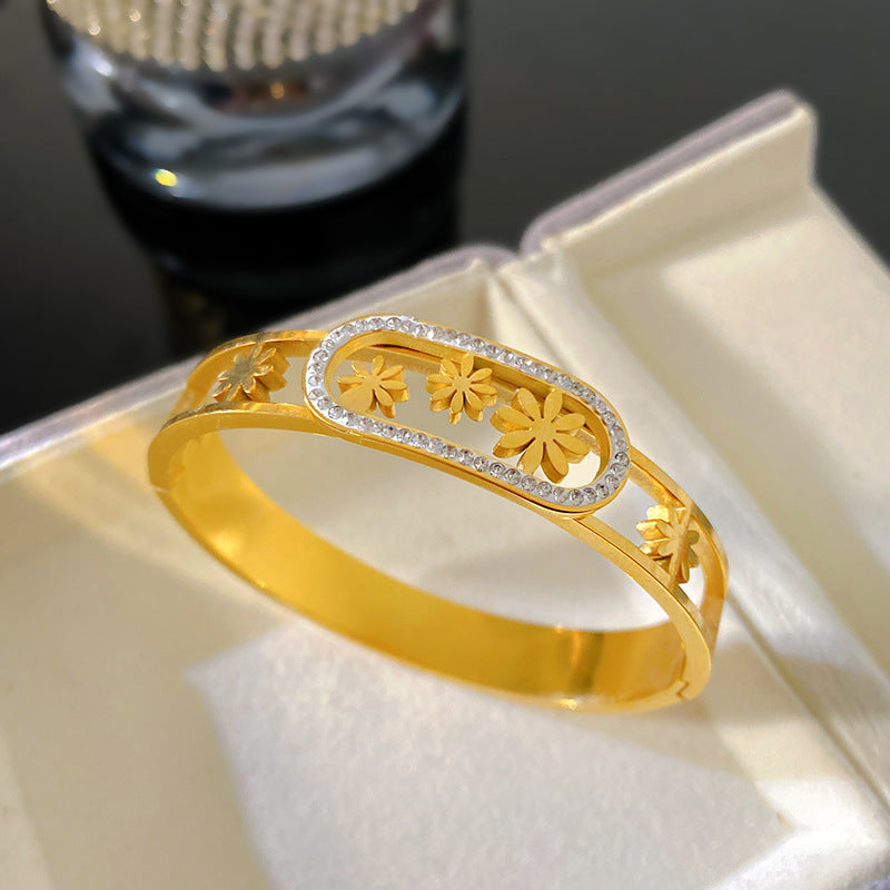 Vintage Micro-Inlaid Cubic Zirconia Daisy Floral Titanium Steel Wide Cuff Bracelet