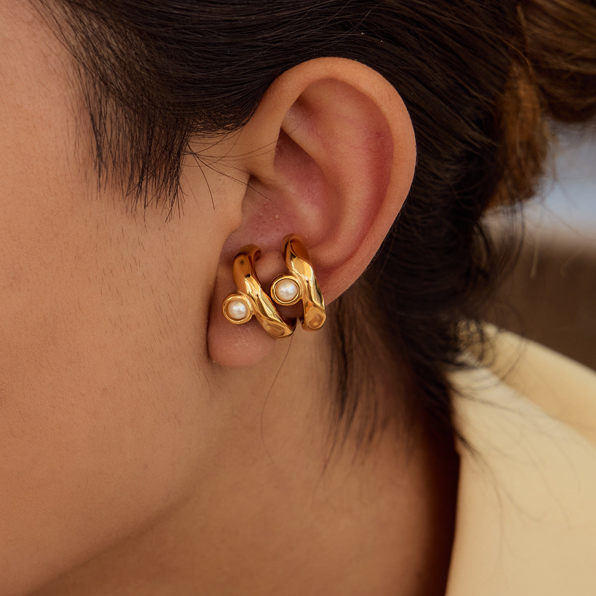 Elegant Geometric Pearl Inlay Stainless Steel Clip-On Earrings for Women