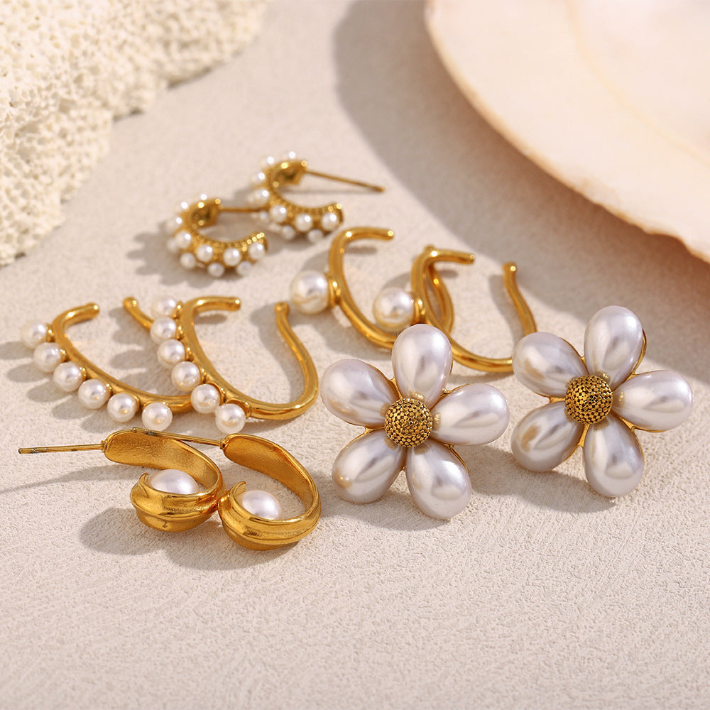 Elegant French-Style Stainless Steel Earrings with 18K Gold Plating, Rolled Edge Design, Faux Pearl Floral Motif, Geometric Shape