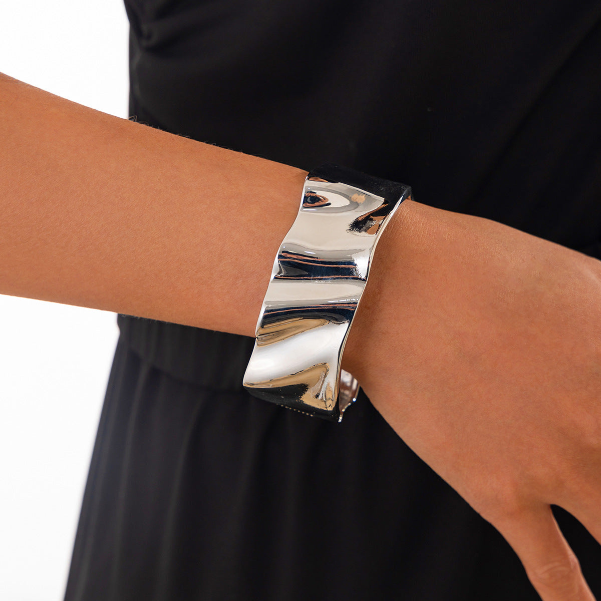 Elegant Oval Geometric Plated Alloy Finger Chain Bracelet Set