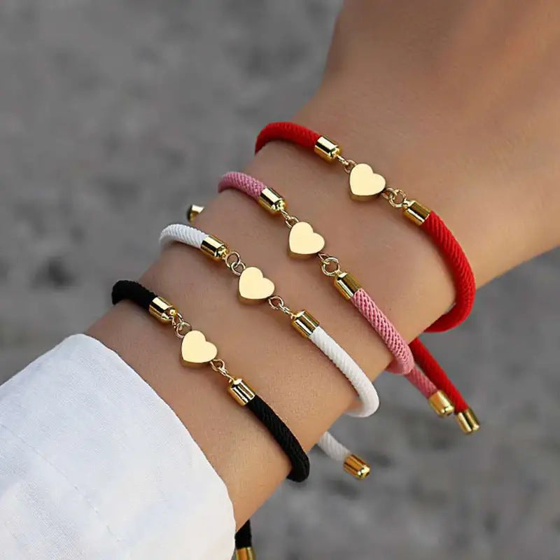 Pulsera de Latón Chapado en Oro con Cuentas en Forma de Corazón Unisex