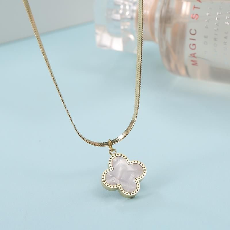 Fashionable Clover Leaf Pendant Necklace for Women with Titanium Steel Flat Snake Chain and Floral Design