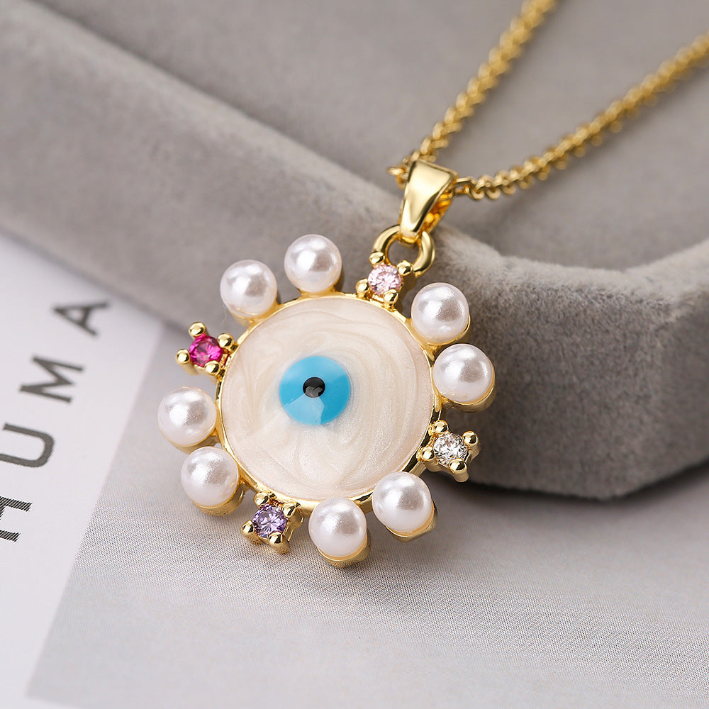 Minimalist Geometric Pendant Necklace for Women with Zircon and Pearl Accents on Copper Chain