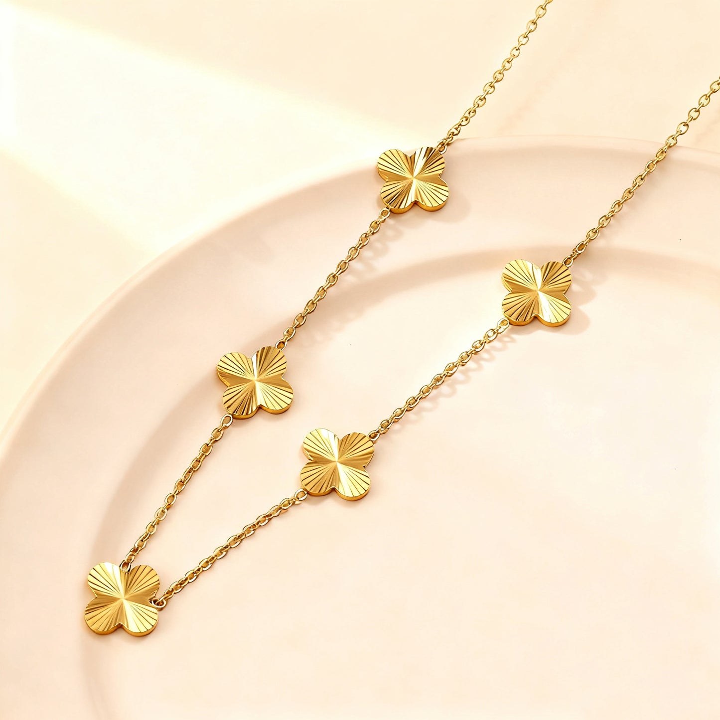 Parure di Gioielli da Donna a Quattro Foglie in Acciaio Inossidabile Placcato con Collana, Bracciale e Orecchini a Catena Veneziana