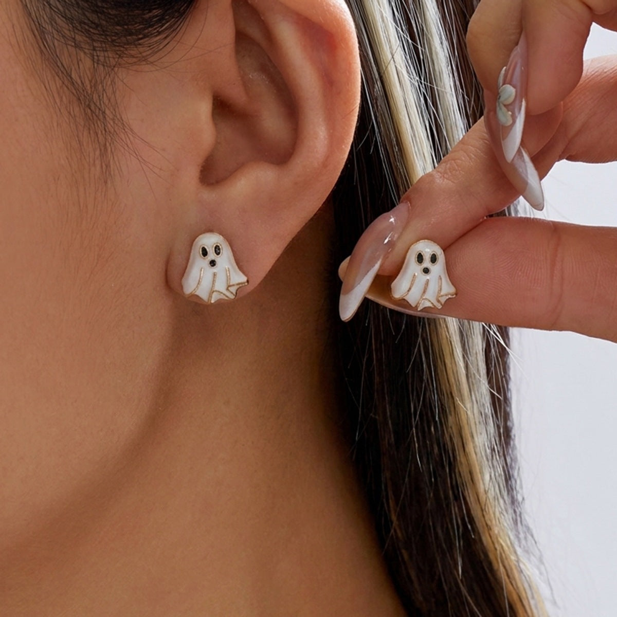 Minimalist Drip Oil Plated Alloy Halloween Cartoon Ghost Broom Bat Witch Hat Earrings for Women