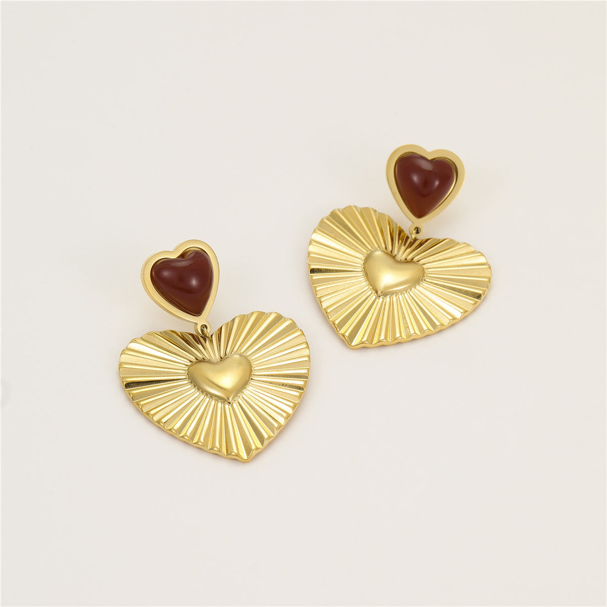 Pendientes de acero inoxidable bañados en oro de 18 quilates con forma de corazón para mujer, estilo "Fashion OL"