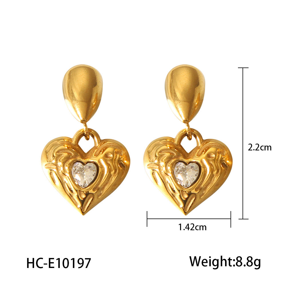 Pendientes minimalistas de acero inoxidable con forma de corazón y lágrima, incrustaciones de pedrería y textura martillada, chapados en oro de 18 quilates para mujer