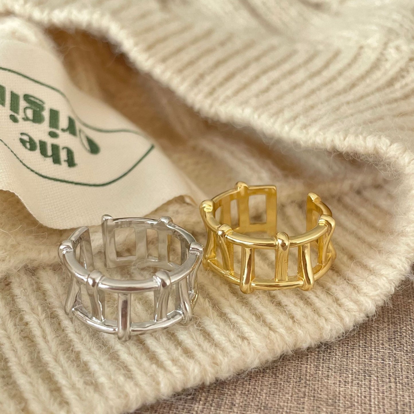 Anillo minimalista de plata de ley 925 con incrustaciones de corazón para mujer