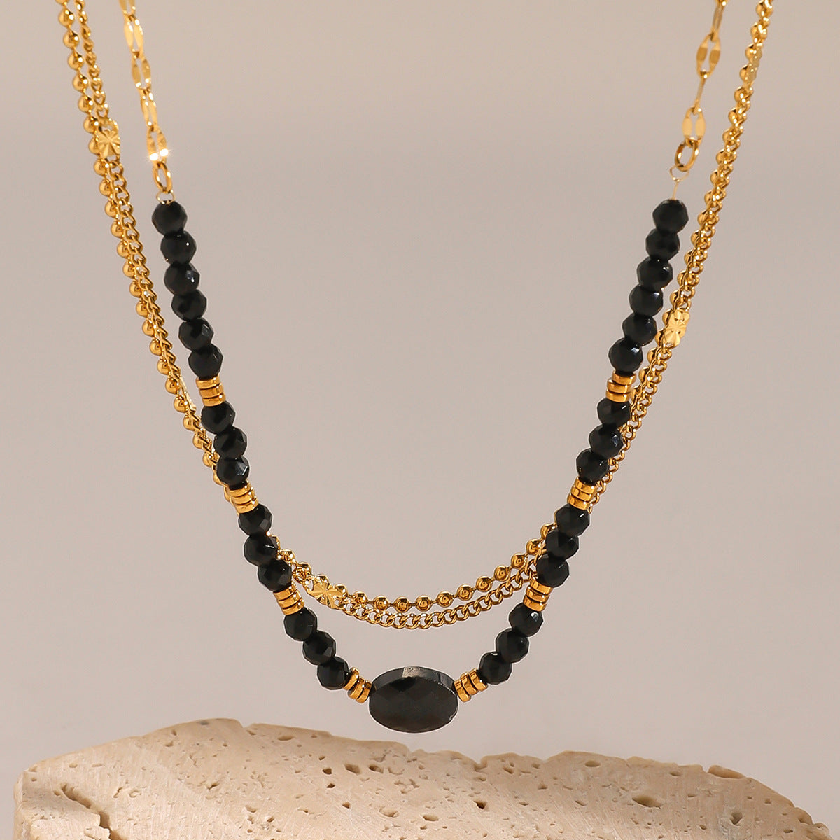 Minimalist U-Shaped Stainless Steel Black Crystal Pendant Necklace for Women with Plated Finish and Geometric Design