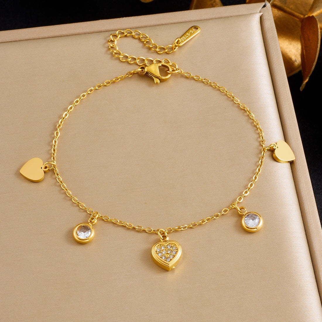 Gold Plated Stainless Steel Heart Floral Rhinestone Pendant Bracelet for Women