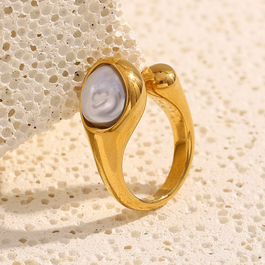 Fashionable Geometric Stainless Steel Ring with 18K Gold Plating and Simulated Pearl Accents for Women
