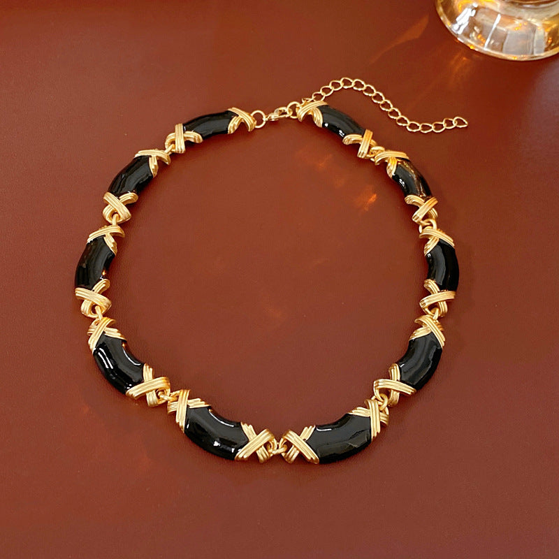 Set collana e orecchini geometrici da donna in stile vintage in lega con finitura smaltata