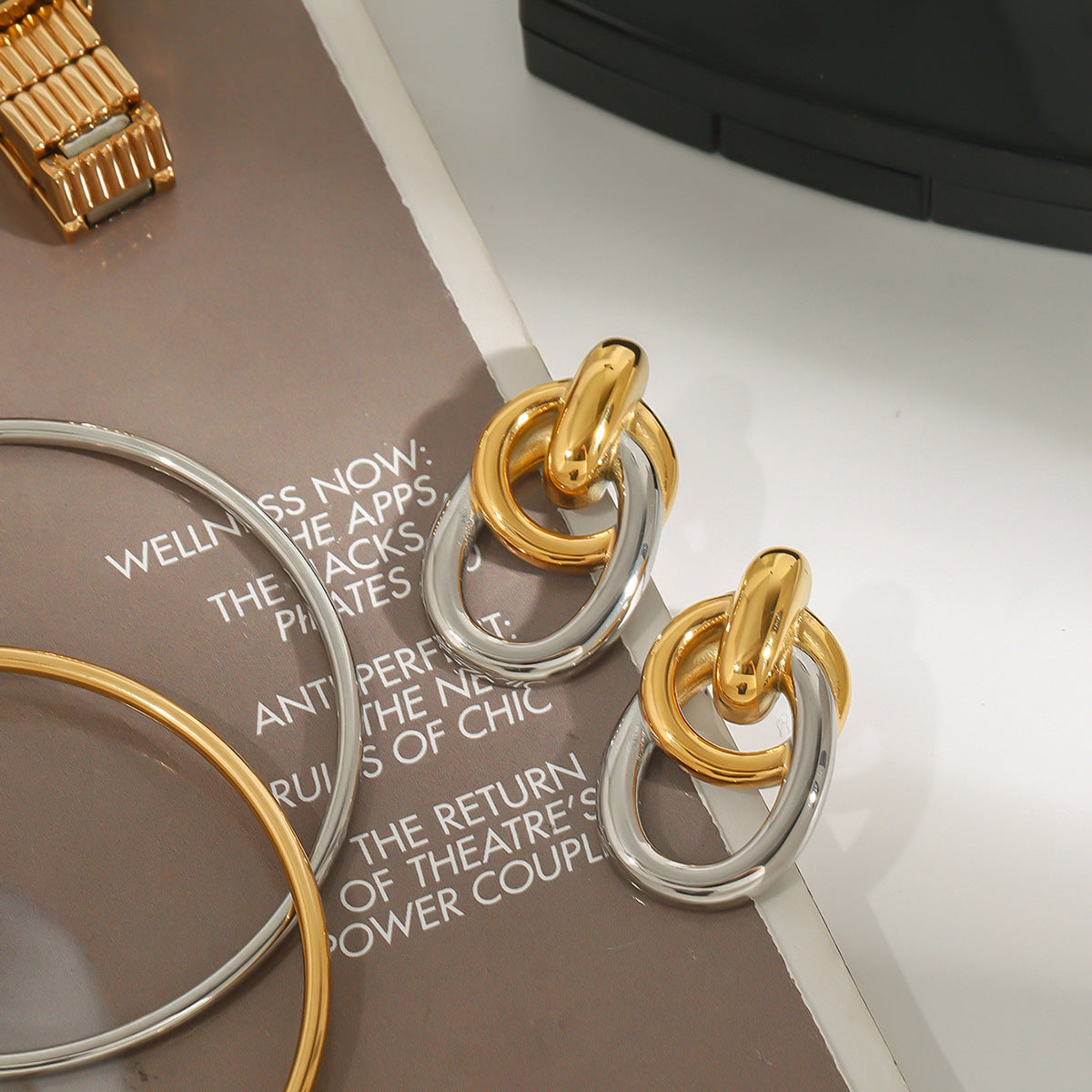 Aretes de acero inoxidable geométricos con acabado enchapado para mujer, pendientes de tuerca minimalistas de moda