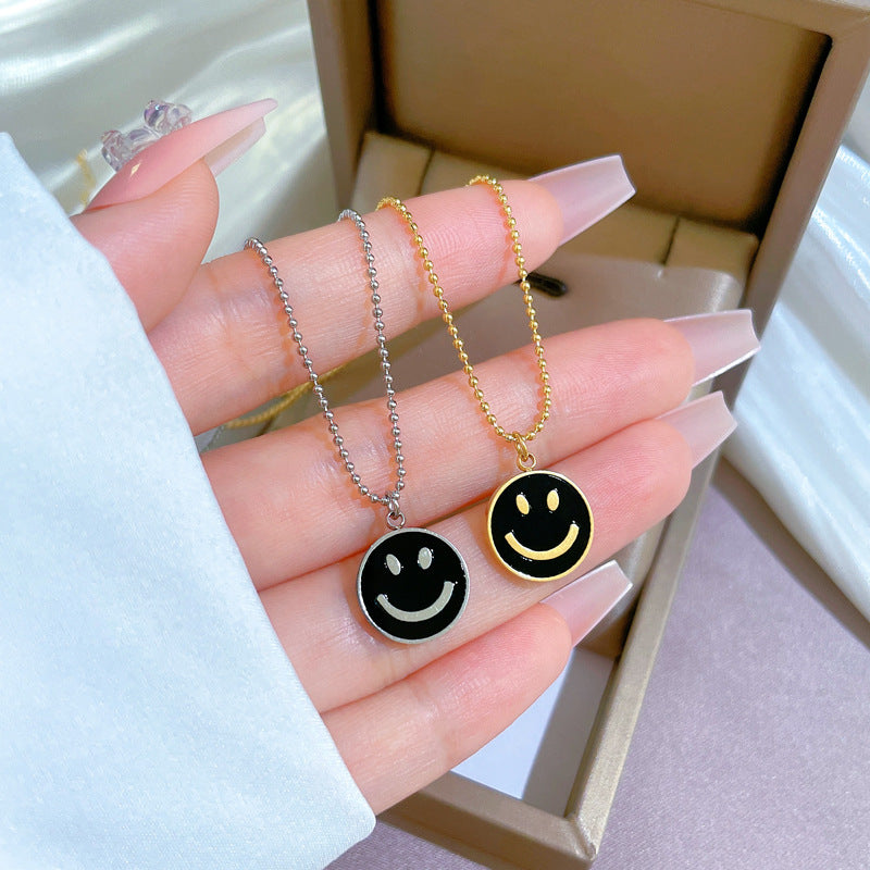 Collana Minimalista con Pendente Geometrico in Acciaio al Titanio per Donna e Uomo con Catena a Locket Dorata, Dolce e Delicata Gioielleria per la Clavicole
