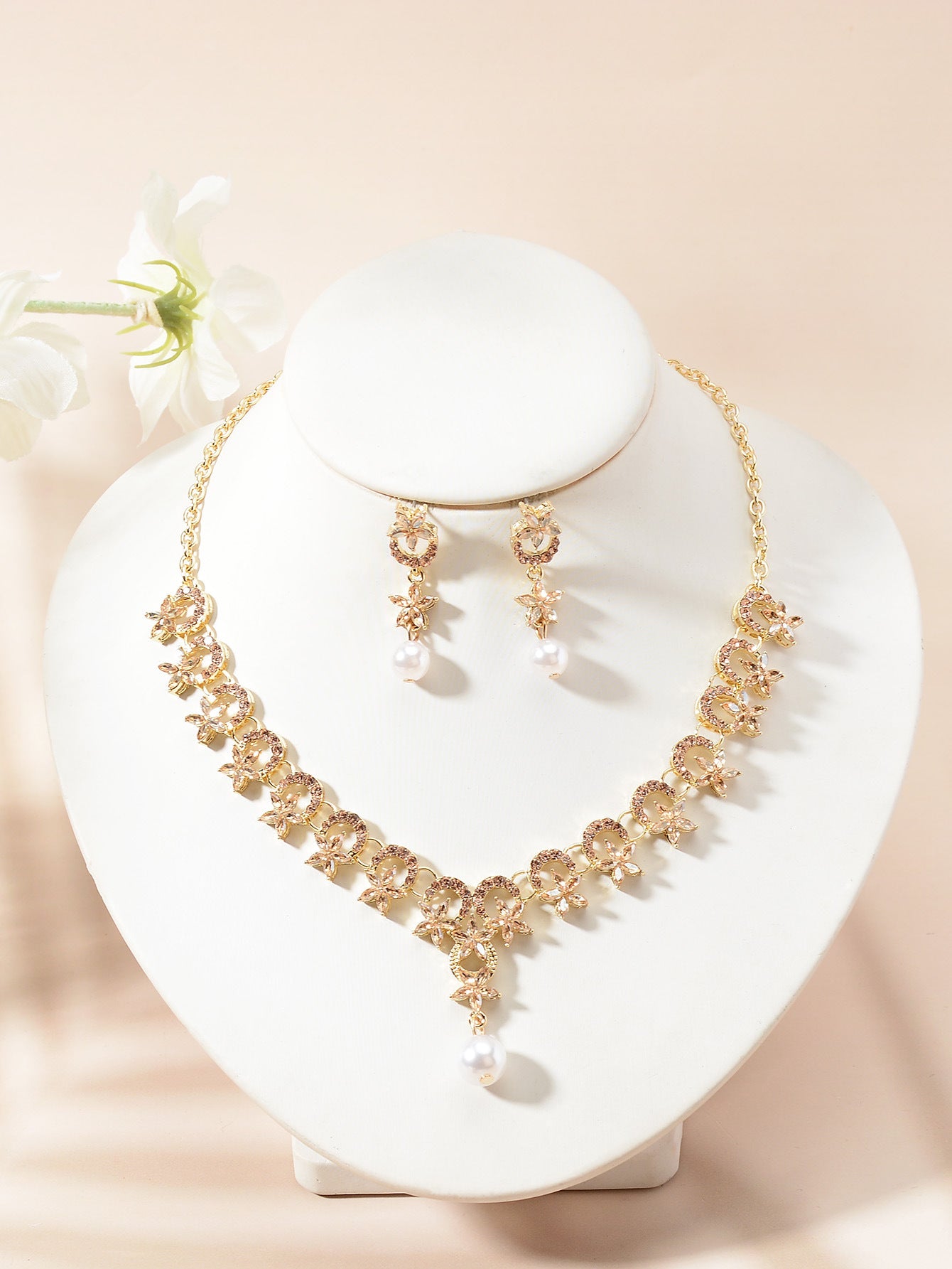 Set collana e orecchini a pendente a stella e luna in strass di lusso elegante, gioielli placcati per donna, matrimonio, festa