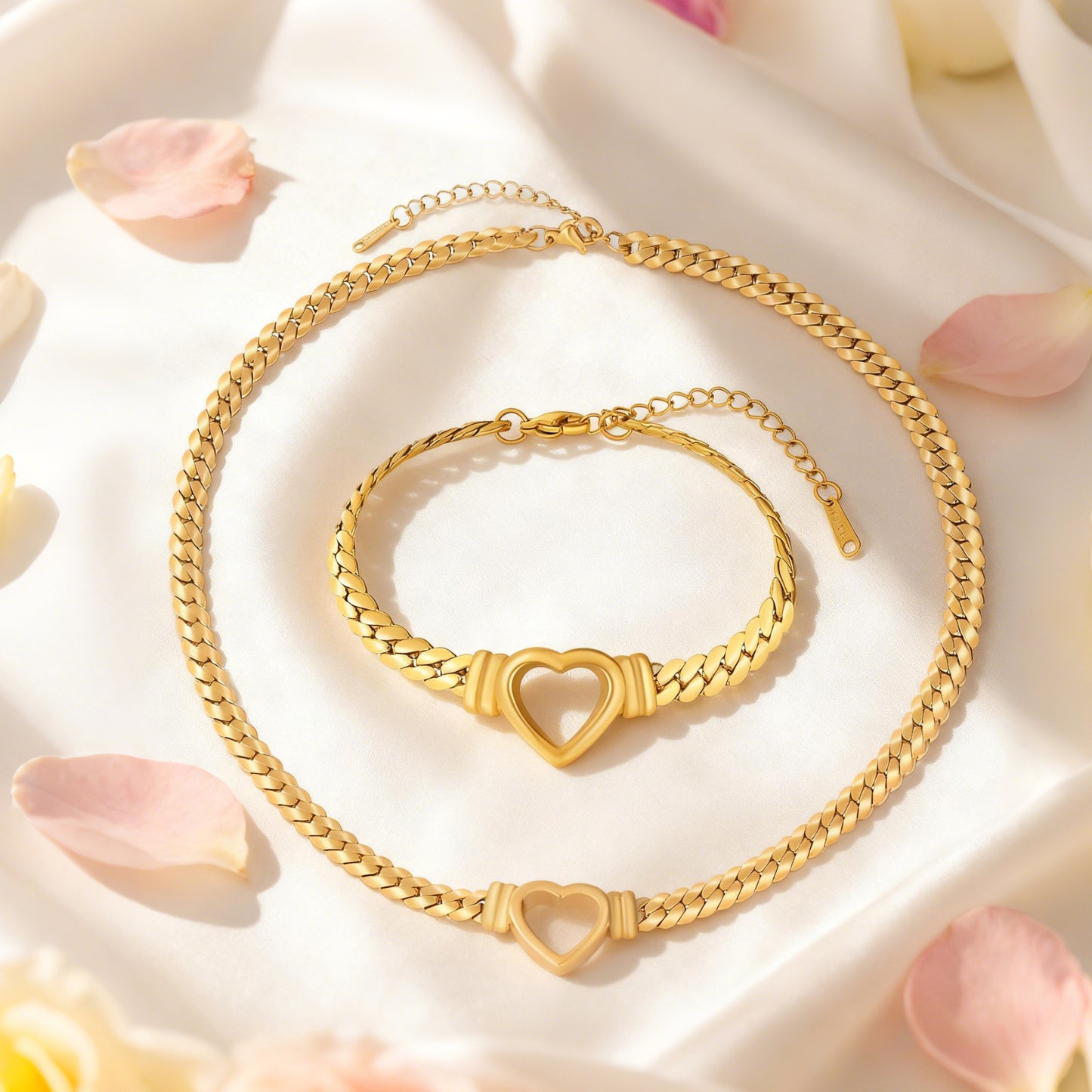 Set collana e bracciale a catena a maglie forate a cuore, minimalistici ed eleganti, in acciaio inossidabile e titanio, placcati, per donna