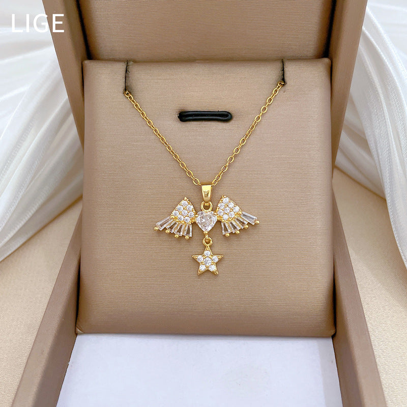Parure Lusso Collana Pendente e Orecchini in Acciaio al Titanio con Ali a Stella e Intarsio di Strass per Eventi Formali da Donna