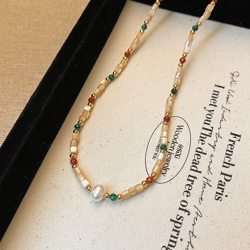 Collana Sweet Dopamine con perle barocche in lega di zinco con finitura placcata e ciondolo geometrico, delicata catena a clavicola da donna