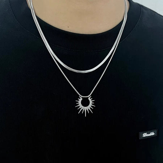 Collar Unisex de Doble Capa Apilado con Cadena de Serpiente y Acero de Titanio con Colgante de Cristal