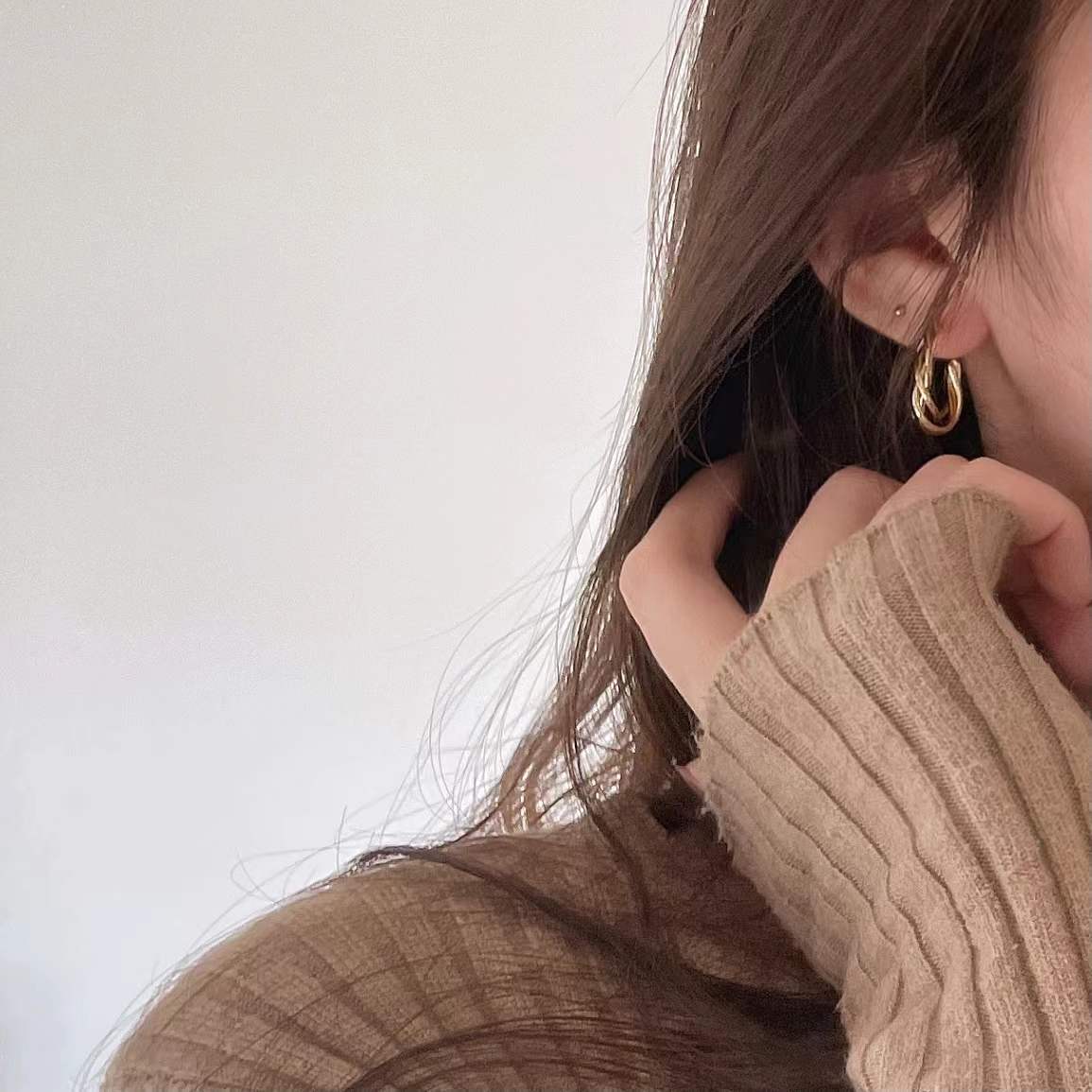 Minimalist 925 Sterling Silver Geometric Wave Hoop Earrings for Women