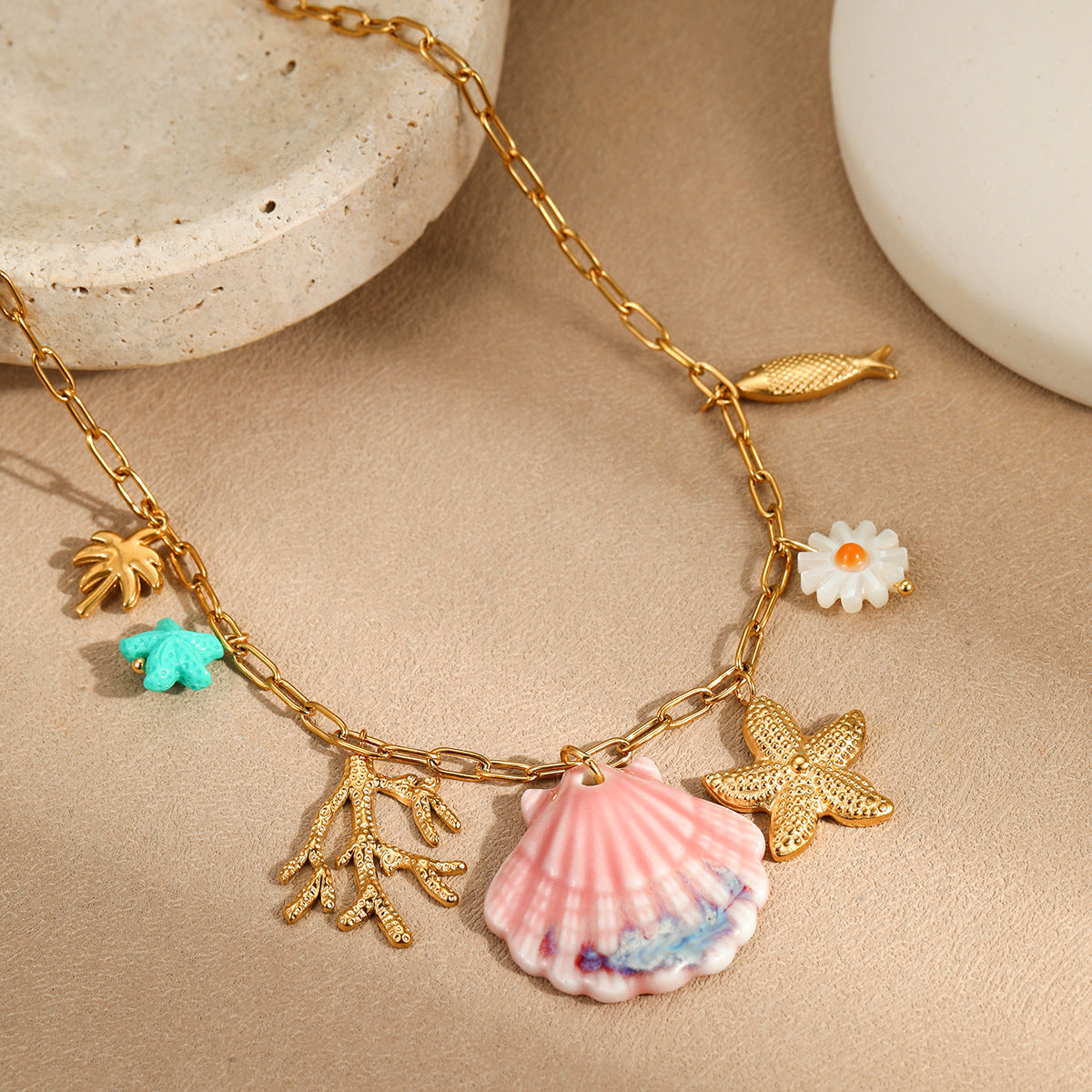 Fashionable Ocean-Inspired Starfish and Scallop Shell Pendant Necklace in Stainless Steel with 18K Gold Plating for Women