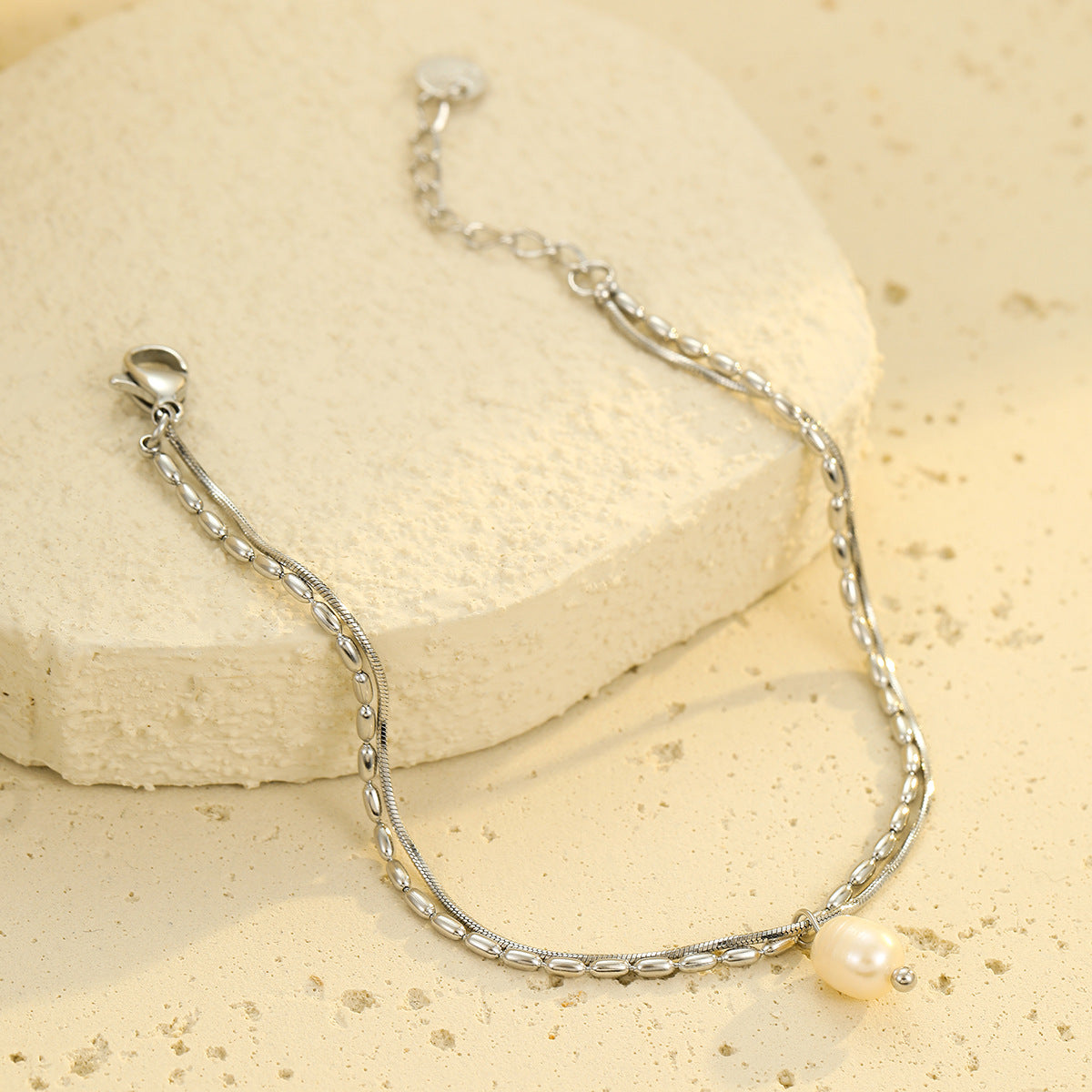Fashionable Minimalist Double-Layer Stainless Steel Bracelet with Natural Freshwater Pearls for Women