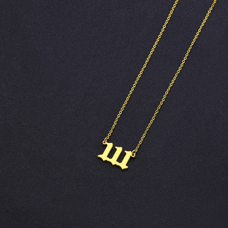 Collana con Ciondolo Numero Fortunato alla Moda per Donna in Acciaio Inossidabile e Acciaio al Titanio con Finitura Placcata Stile Catena Snake Design Numerico Minimalista