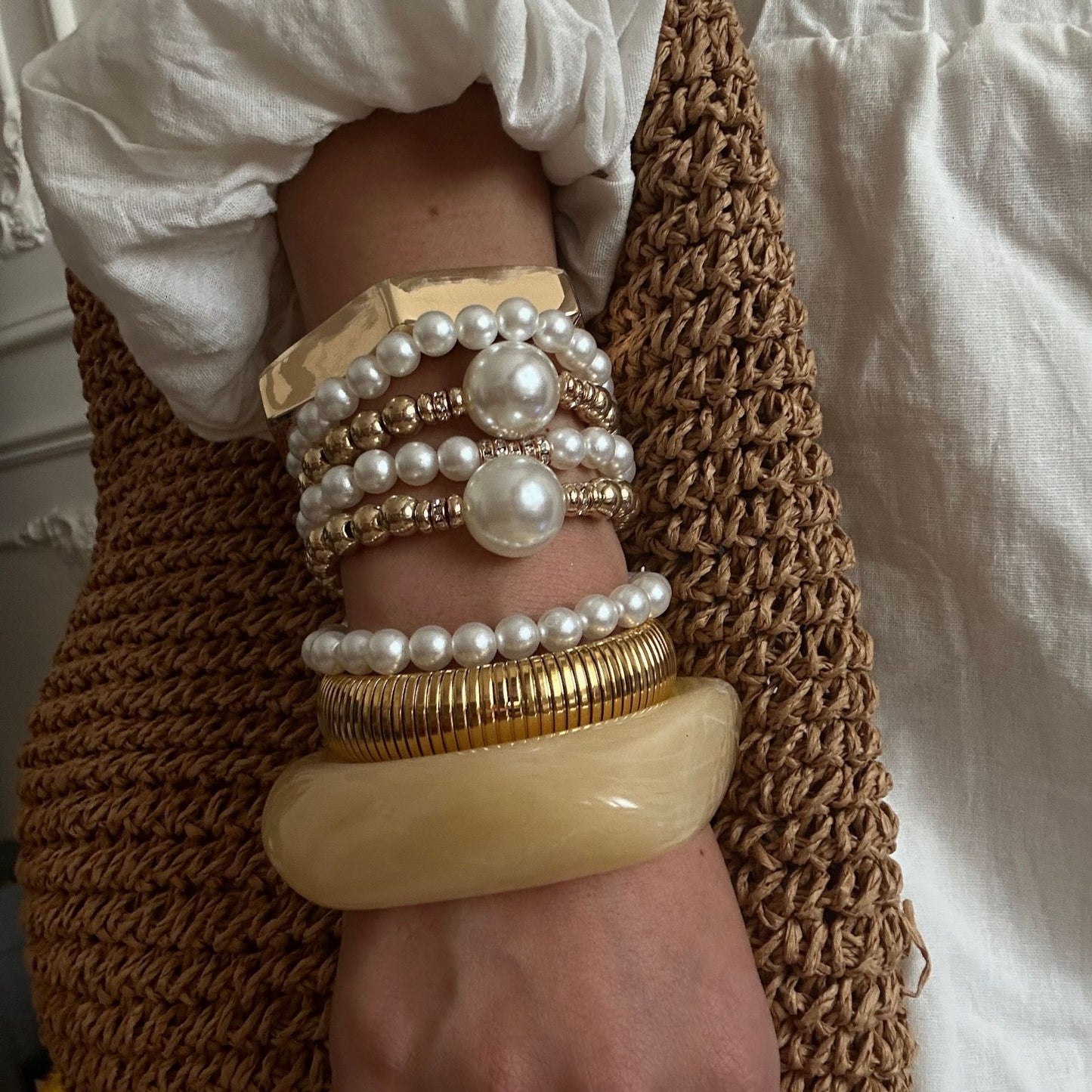Bracciale da donna placcato con strass intarsiati e perline rotonde geometriche esagerate