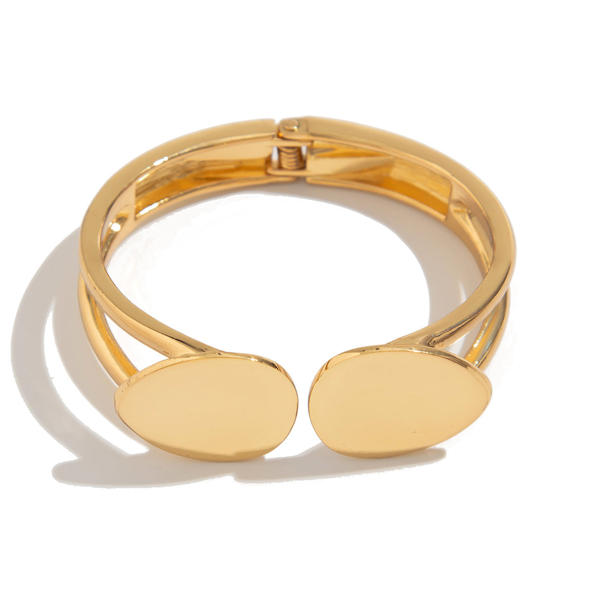 Bracciale da donna in lega a forma di goccia d'acqua stile punk con finitura galvanica