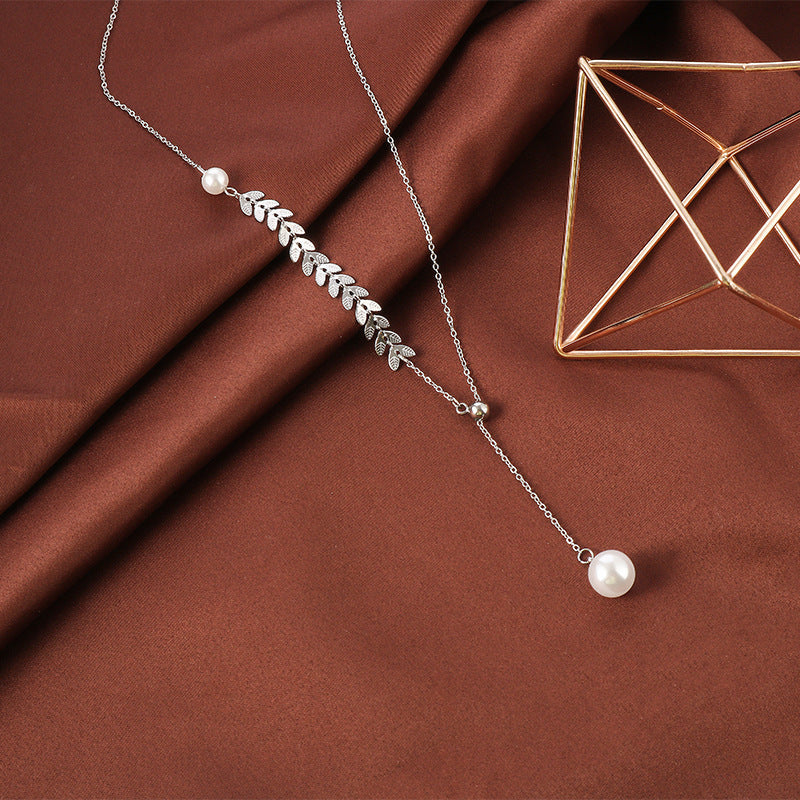 Minimalist Pearl Necklace for Women with Titanium Steel Pendant and Plated Finish, Irregular Animal-Shaped Locket Chain