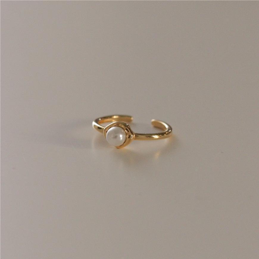 Minimalist Heart-Shaped 925 Sterling Silver Ring with Pearl Inlay for Women