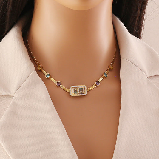 Fashionable Geometric Square Zircon Pendant Necklace for Women in Stainless Steel with Plated Finish