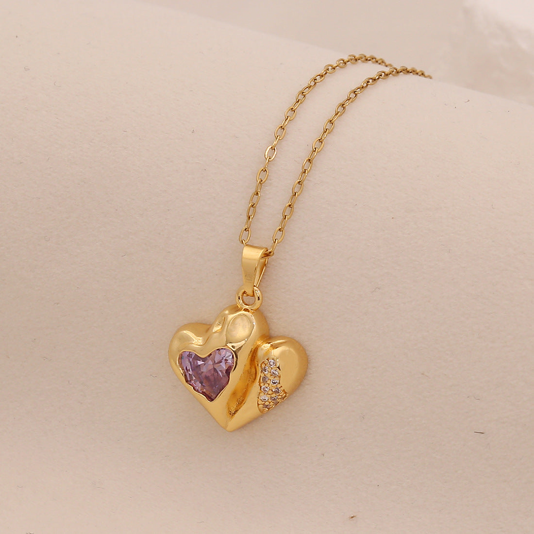 Fashionable Heart-Shaped Stainless Steel Pendant Necklace with Gold-Plated Copper Charm and O-Chain for Women