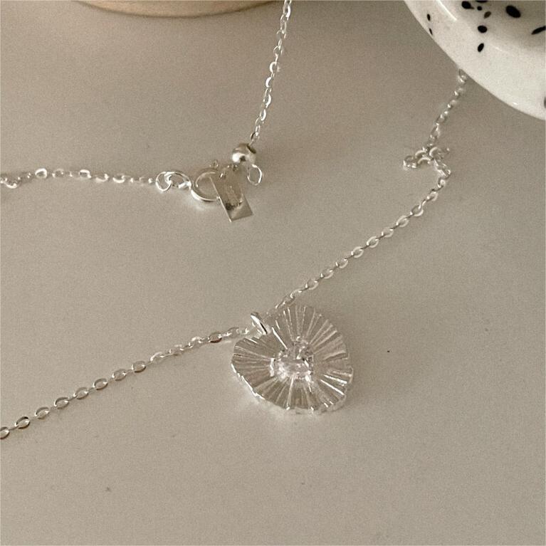 Minimalist Wrinkled Heart Pendant Necklace in 925 Sterling Silver with Rhinestone Inlay on Cross Chain