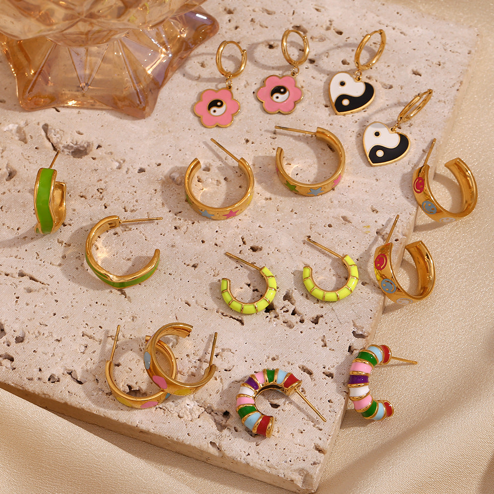 Fashionable Geometric Wheel-Shaped Stainless Steel Earrings with 18K Gold Plating and Enamel Coloring for Women