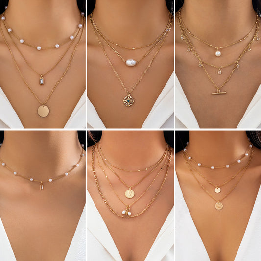 Sweet Minimalist Vintage Star Geometric Alloy Pendant with Faux Pearl and Rhinestone on Curb Chain Necklace for Women