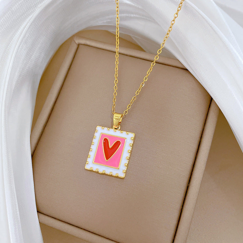 Collana con ciondolo a cuore in smalto quadrato minimalista da donna in acciaio al titanio con catena delicata per clavicola con dettagli in strass