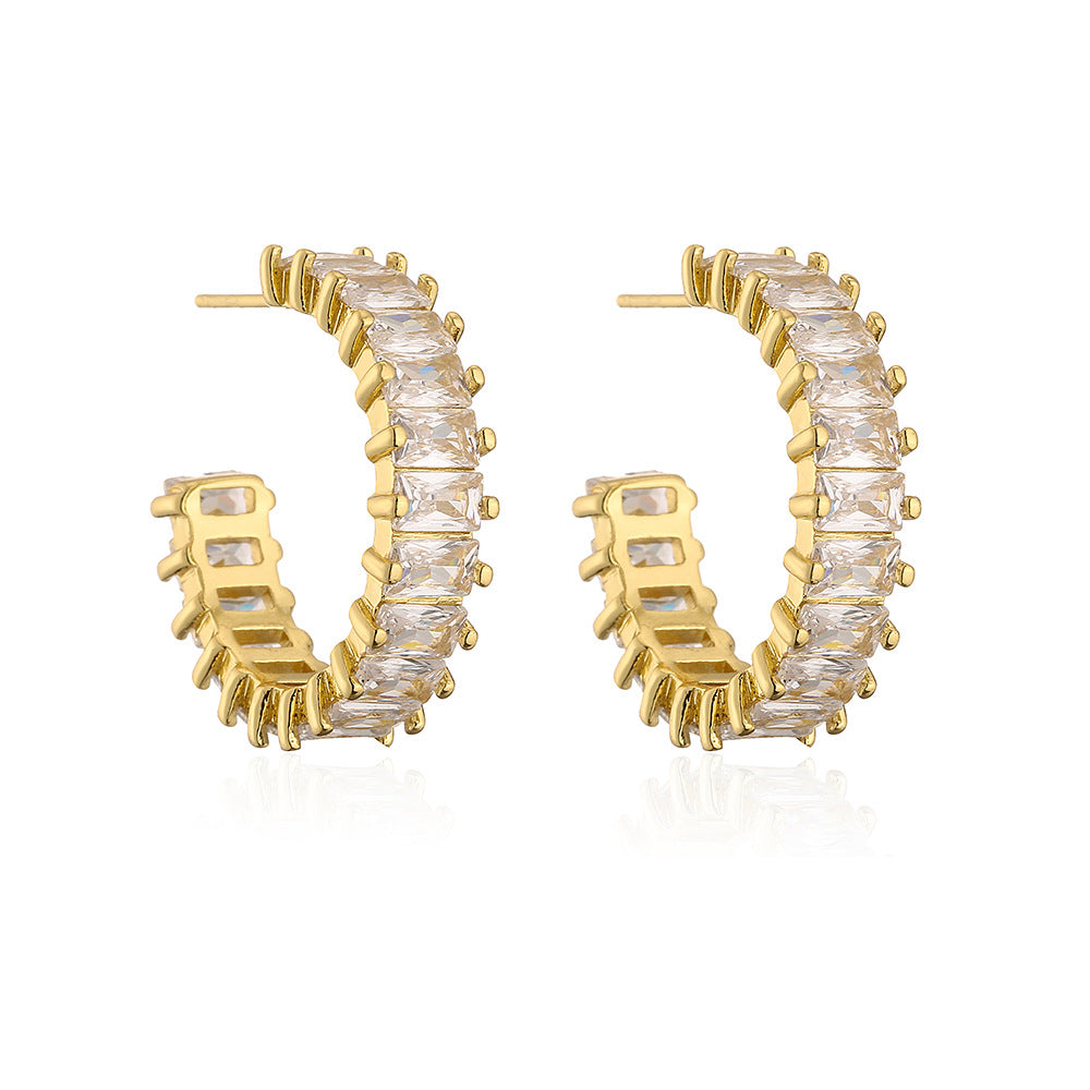 Orecchini da donna minimalisti geometrici asimmetrici in rame con zirconi e placcatura in oro 18K