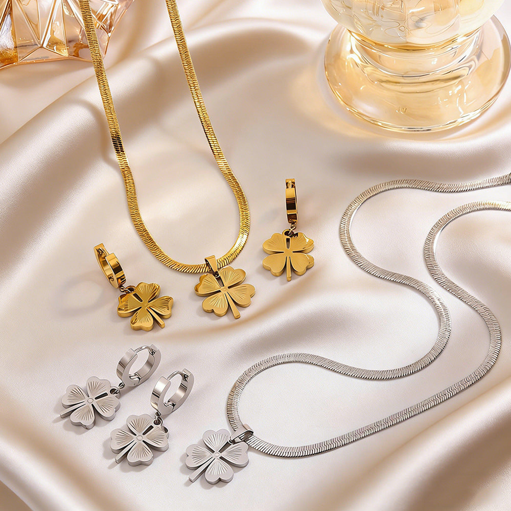 Sweet Geometric Floral Plated Titanium Steel Four-Leaf Clover Necklace and Earring Set for Women
