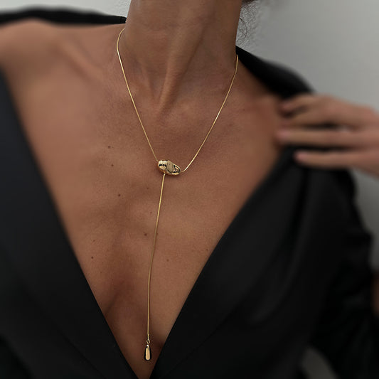 Minimalist Irregular Geometric Teardrop Pendant Necklace for Women with Plated Iron Chain and Fringe Detail