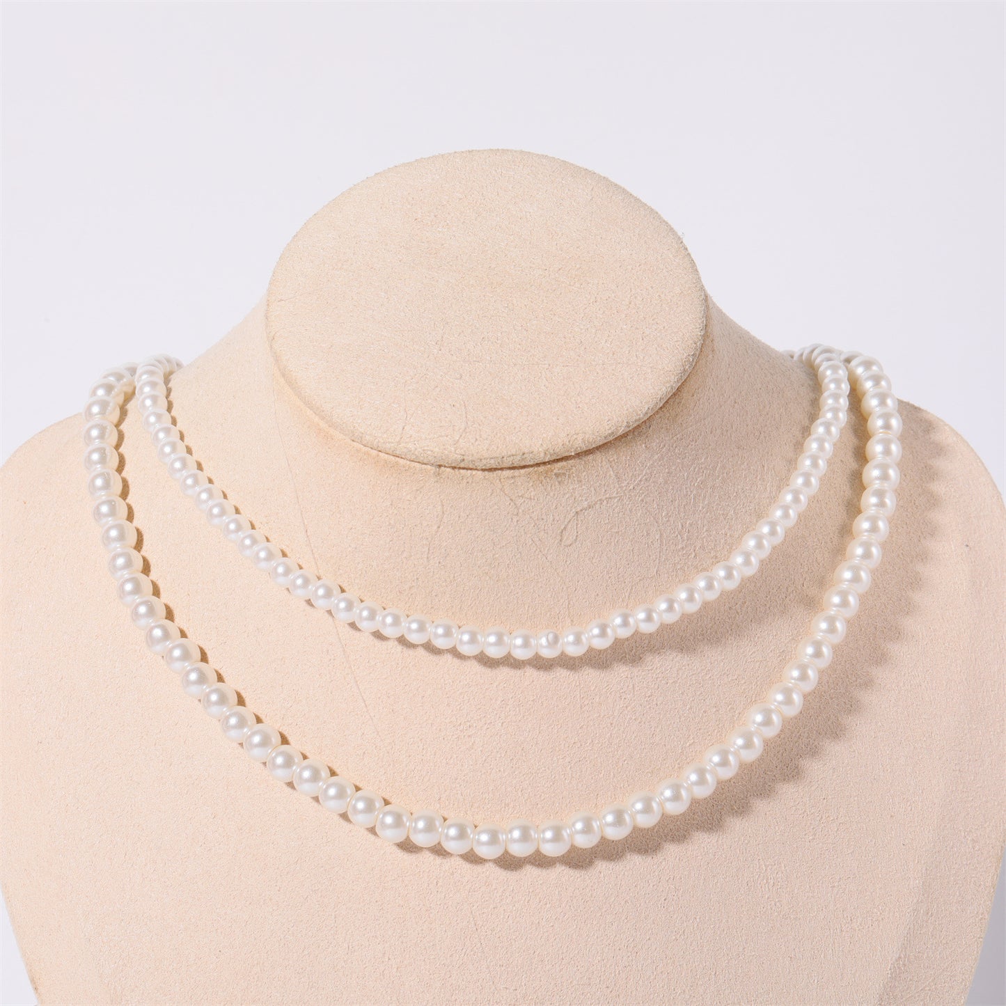 Collana di Perle di Vetro d'Ispirazione Vintage da Donna con Pendente Geometrico e Design Artigianale