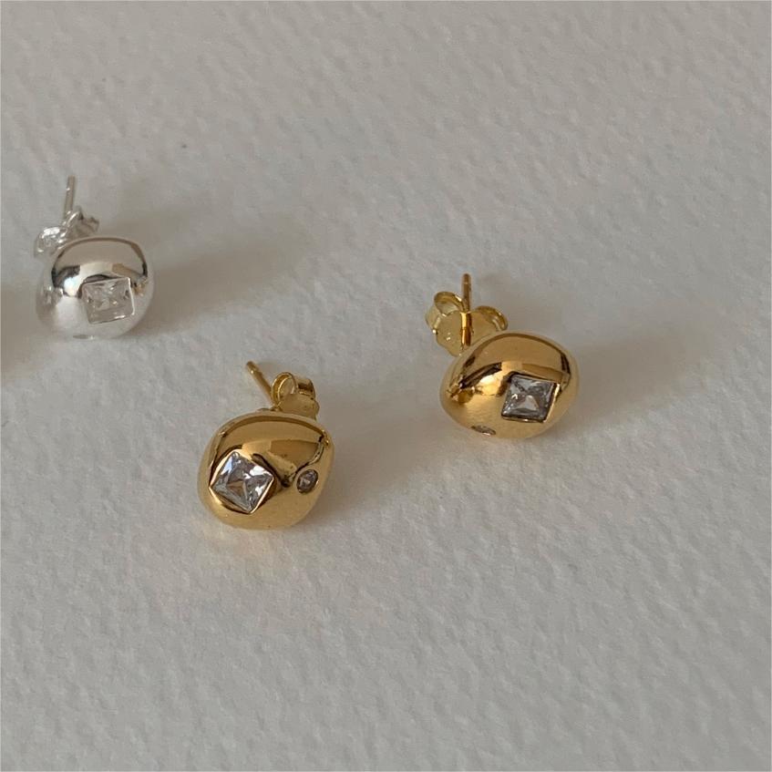 Minimalist Letter-Shaped 925 Sterling Silver Stud Earrings with Rhinestone Inlay and Polished Finish