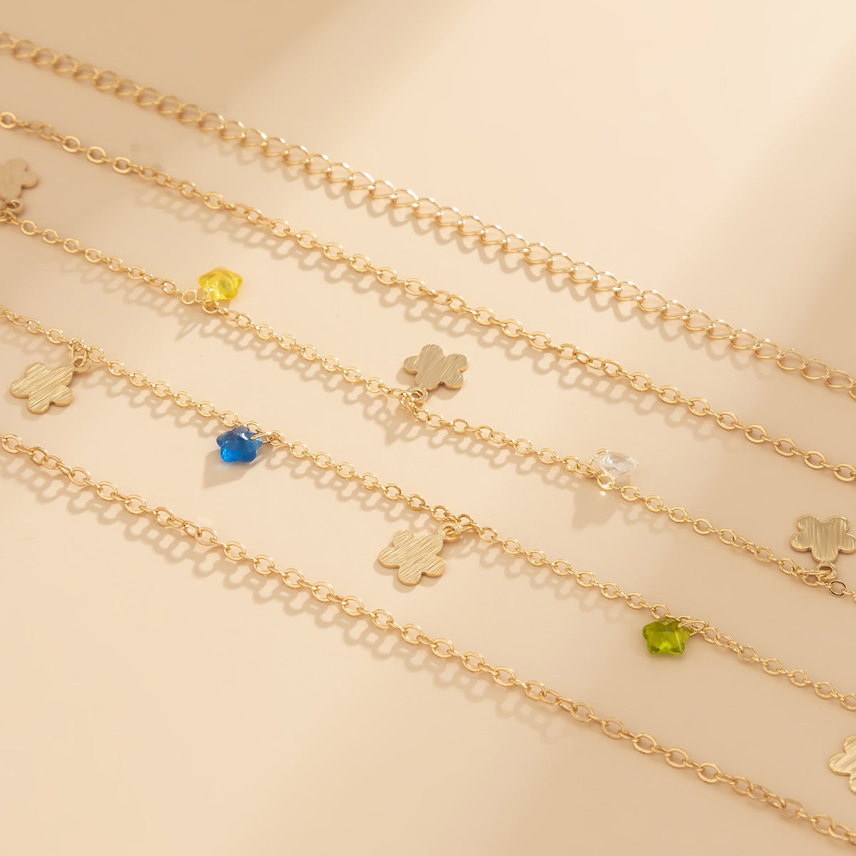 Catena a Punto Vita da Donna a Nappa con Ciondolo a Croce Geometrica Minimalista a Stella con Accenti di Strass in Metallo