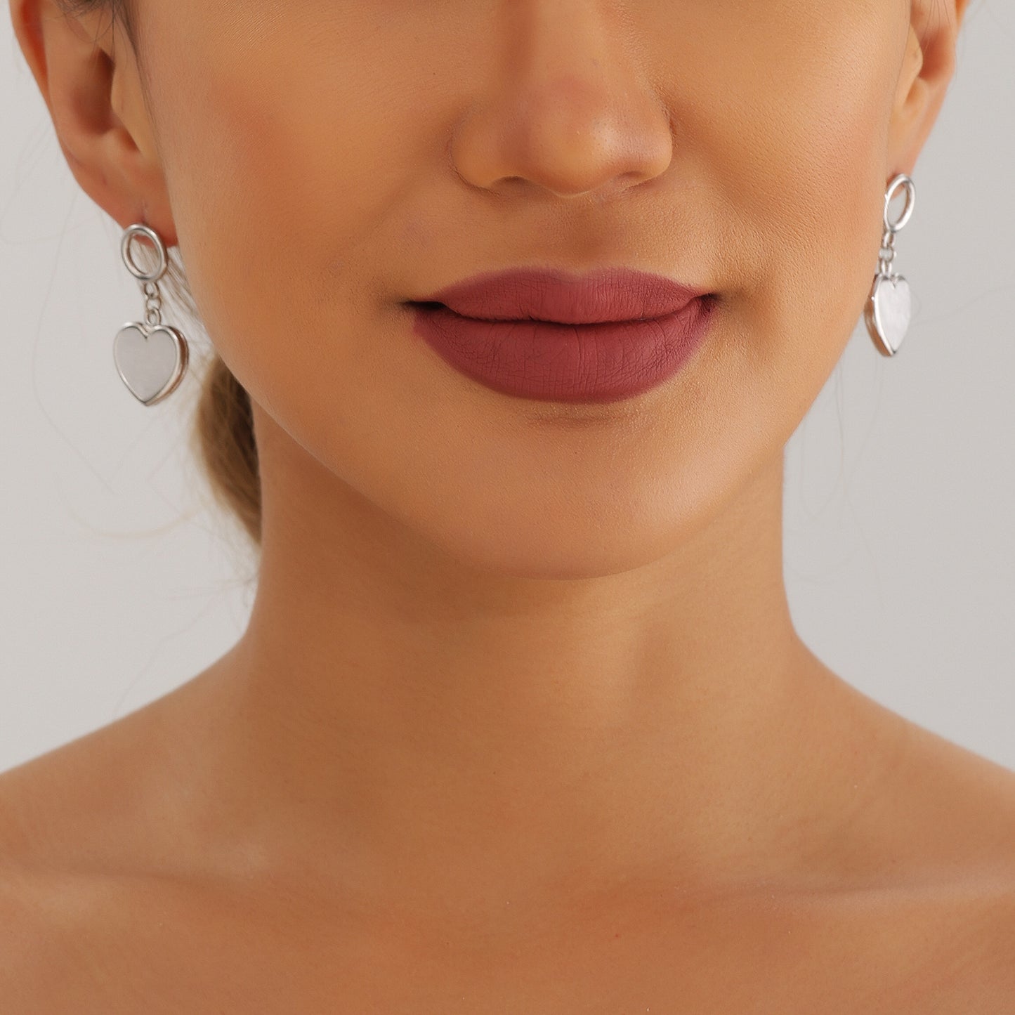 Geometric Hollow Circular Ear Studs with Mother-of-Pearl Inspired Heart Pendant in Plated Metal for Women