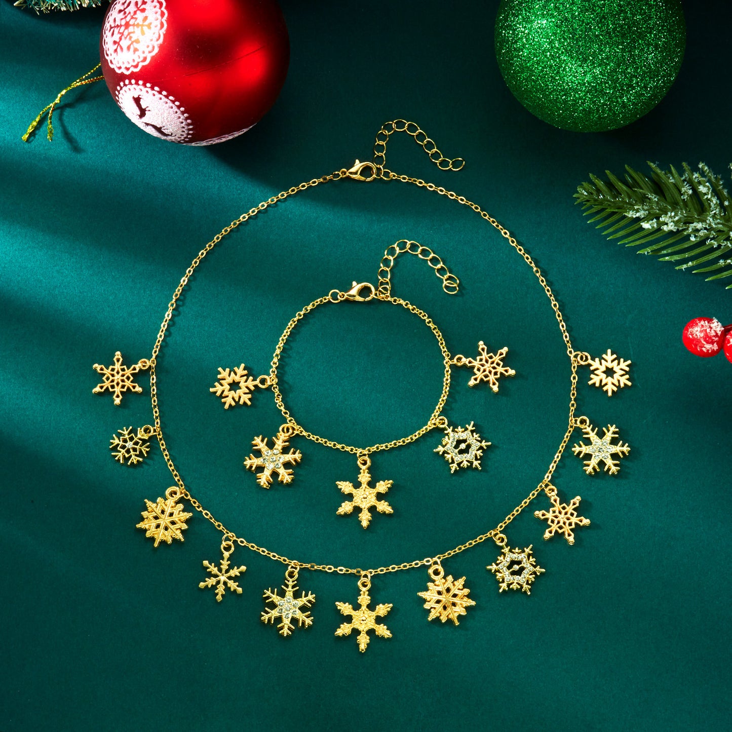 Set Collana e Bracciale da Donna Albero di Natale Fiocco di Neve Renna Campana Ciondolo Moda, Lega Placcata con Strass