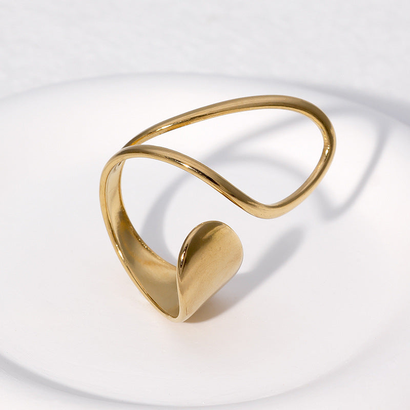 Anello da donna irregolare aperto in acciaio inossidabile placcato oro 18 carati