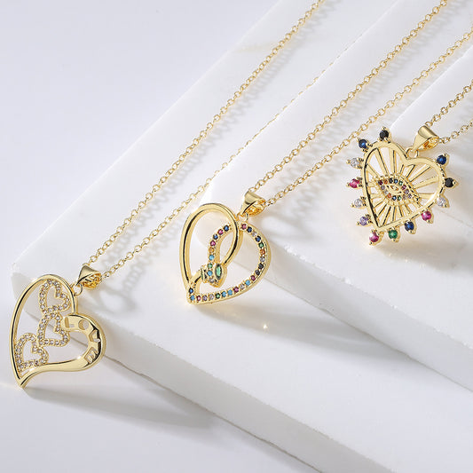 Collar con colgante de serpiente de ojo de corazón geométrico estilo INS en cobre con baño de oro de 18 quilates y circonitas micropavé