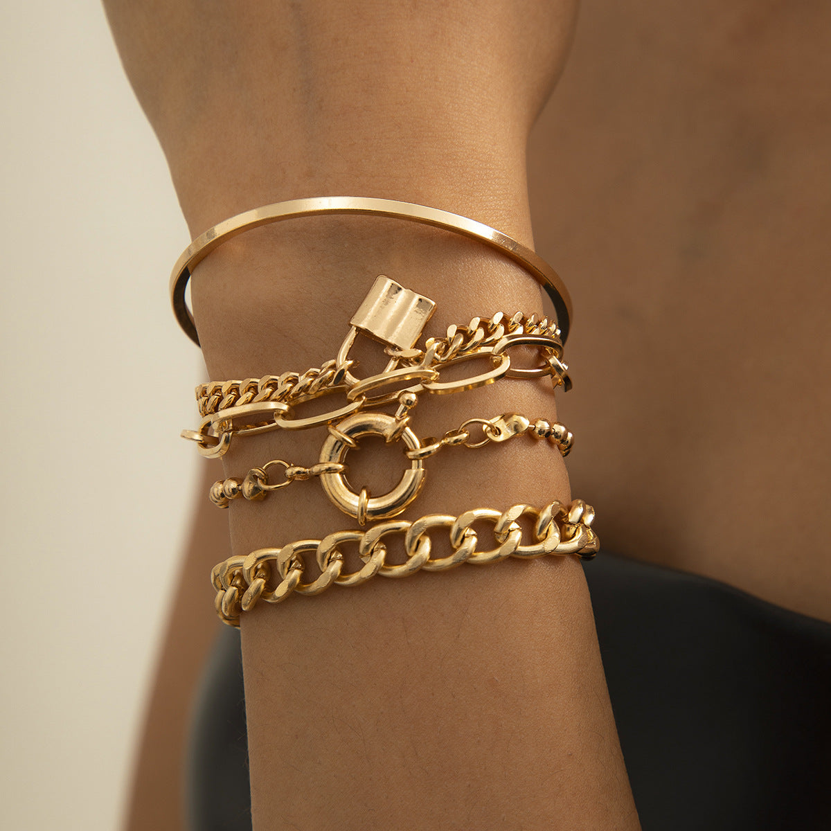 Punk Hip-hop Geometric Round Plated Alloy Bracelet Set for Women